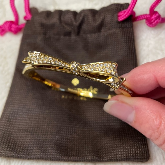 Kate Spade Gold Bow Bracelet- Never Worn - Picture 4 of 5